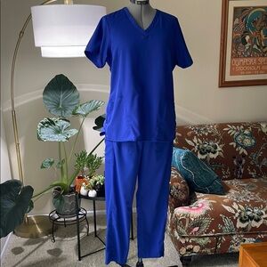 Wonder Wink Pro Galaxy Blue Scrub Set size large modern fit